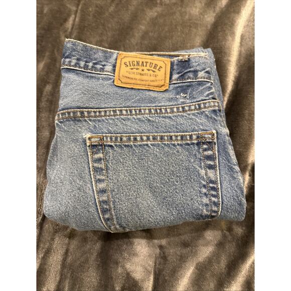 Levis Strauss Signature Jeans 36x30 Men Blue Denim Loose Relaxed Fit Light Wash - Picture 11 of 12